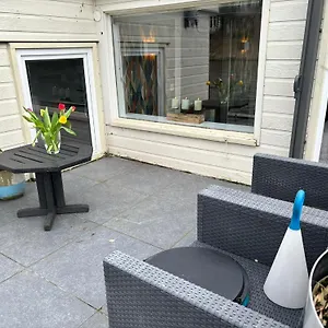 Luxury On Robs Houseboat Special For Couples , Amsterdam Niederlande